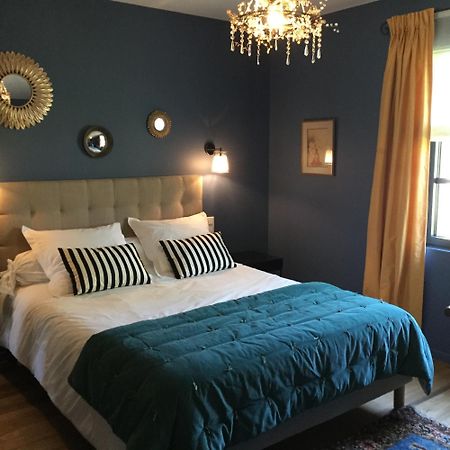 Bed and Breakfast Les Epis Du Vent Adilly Exterior foto